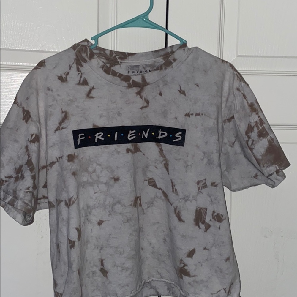 Friends oversized tshirt croptop